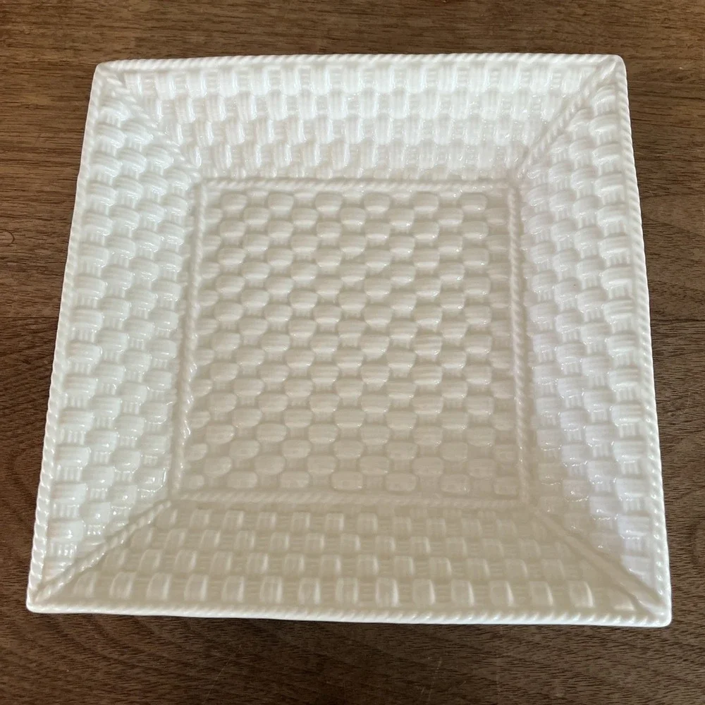 TIFFANY &‎ CO TIFFANY WEAVE BASKETWEAVE WHITE PORCELAIN Bowl Dish Square 7.5